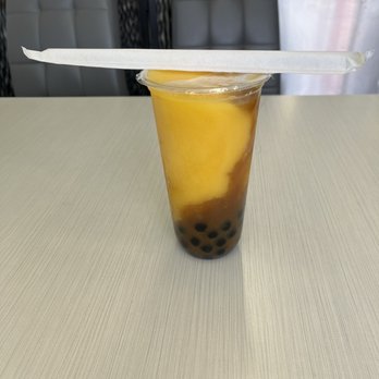 Bao Bao Express - Mango slush with tapioca beads - Dim Sum Near Me - Toronto, Ontario