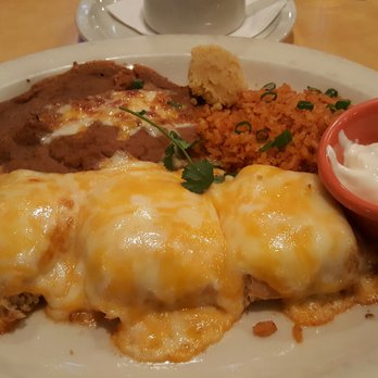 Jose Peppers - Dinner pollo magnifico Chicken chimichanga with sweet jalapeno cream cheese and melted cheddar and monterey jack. - Mexican Near Me - Lee's Summit, Missouri Jose Peppers - Dinner pollo magnifico Chicken chimichanga with sweet jalapeno cream cheese and melted cheddar and monterey jack. - Mexican Near Me - Lee's Summit, Missouri