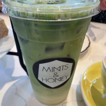 Mints & Honey - Matcha Jasmine Latte with Almond Milk - Coffee & Tea Near Me - Burlingame, California Mints & Honey - Matcha Jasmine Latte with Almond Milk - Coffee & Tea Near Me - Burlingame, California