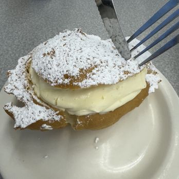 Savoy - Cream puff - New American Near Me - Tulsa, Oklahoma