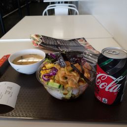 Loaded poke bowl!