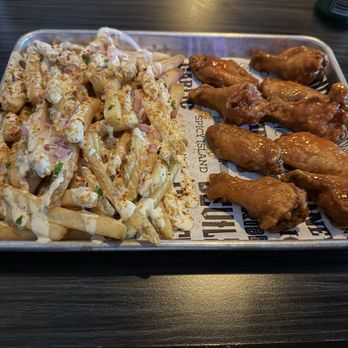 6ixty Wings - Chicken Wings Near Me - Toronto, Ontario 6ixty Wings - Chicken Wings Near Me - Toronto, Ontario