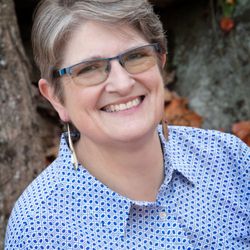 Lisabeth Wotherspoon, LICSW - Counseling in Rochester, NH for adults, teens and kids.