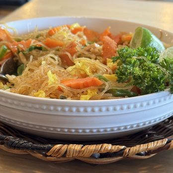 Kabayan Kusina - Pancit bihon with chicken - Filipino Near Me - San Antonio, Texas