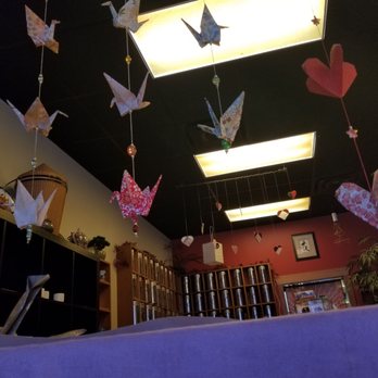 Path Of Tea - Seating area - Coffee & Tea Near Me - Houston, Texas