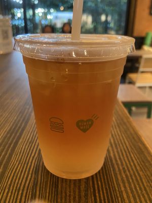 SHAKE SHACK Gaien by null