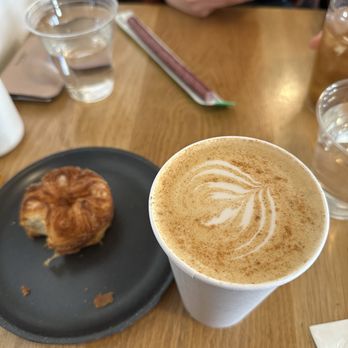 Mast Coffee - Maple cinnamon latte & Kouign-amann - Coffee & Tea Near Me - Sacramento, California Mast Coffee - Maple cinnamon latte & Kouign-amann - Coffee & Tea Near Me - Sacramento, California