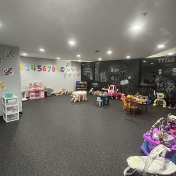 Titan Fitness - Gyms Near Me - Pekin, Illinois