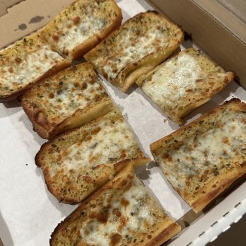 Jennie's Pizza - Garlic Bread - Pizza Near Me - San Jose, California Jennie's Pizza - Garlic Bread - Pizza Near Me - San Jose, California
