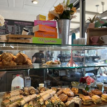 Le Cafe De La Plage - Coffee & Tea Near Me - Malibu, California Le Cafe De La Plage - Coffee & Tea Near Me - Malibu, California
