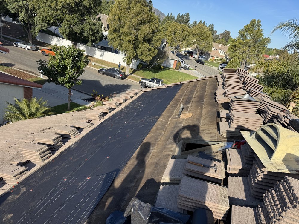 Slide of M&M Elite Roofing