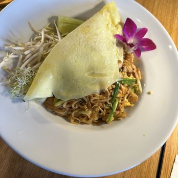 Koloa Thai Bistro - Pad Thai - Thai Near Me - Koloa, Hawaii