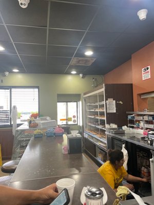 Gerald's Donuts by null