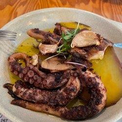 Caffe 5 - Roasted Octopus Lagareiro