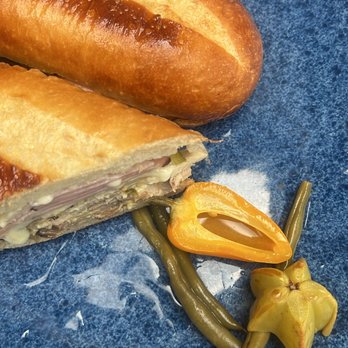 Castro’s - Cubano - Latin American Near Me - Honolulu, Hawaii