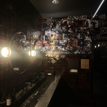 Vinyl Room - Coed bathroom - Lounges Near Me - Las Vegas, Nevada Vinyl Room - Coed bathroom - Lounges Near Me - Las Vegas, Nevada