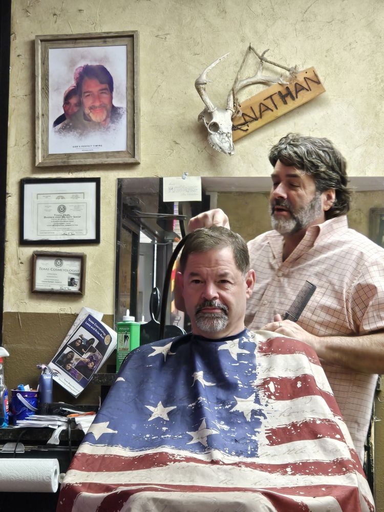 Kingwood Barber Shop 3 Logo