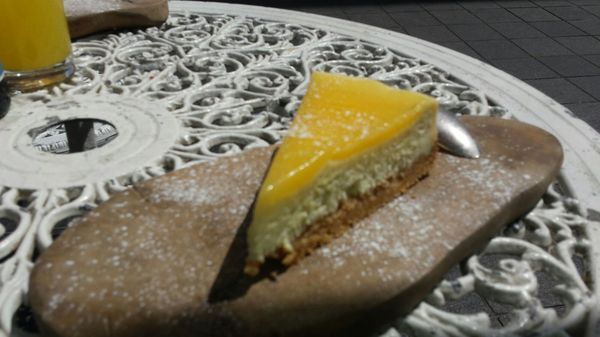 Champagne+Fromage by null