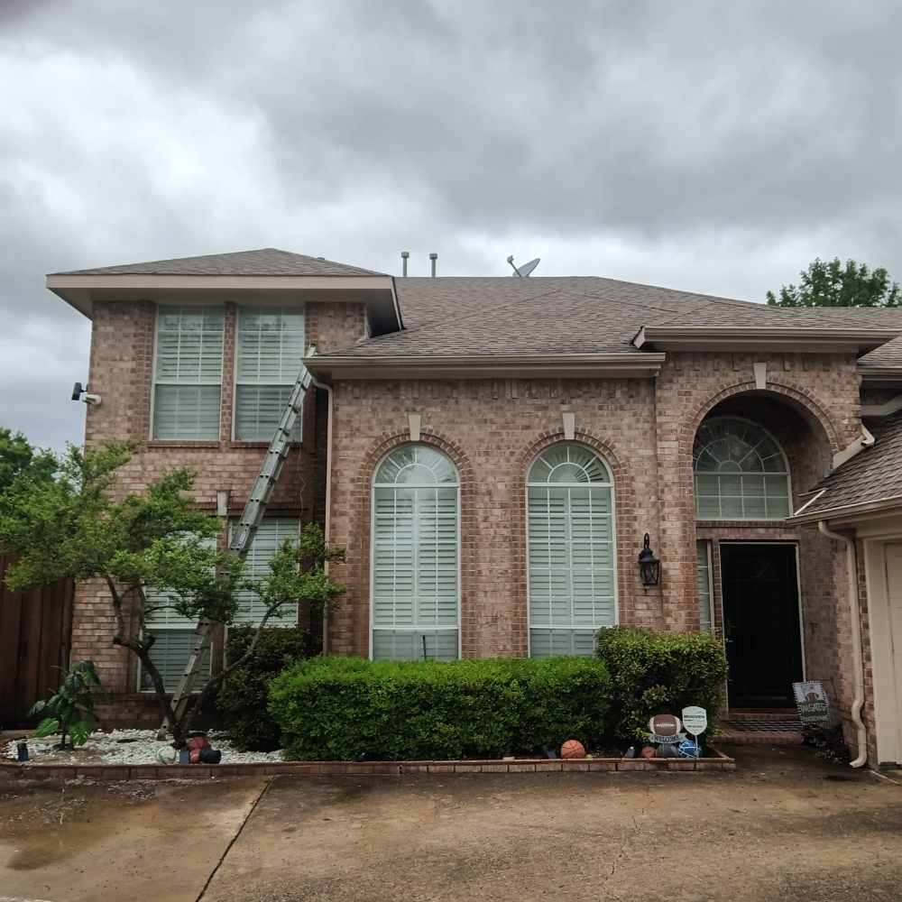 Slide of Pro Source Gutter Cleaning