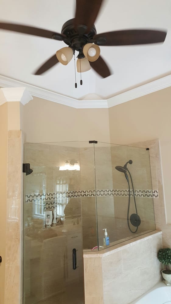 Slide of Romeros Quality Construction