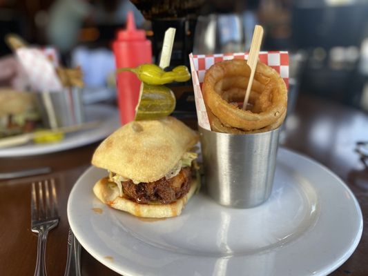 Mammoth Tavern - Mammoth by null
