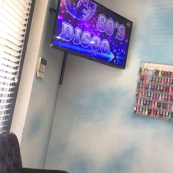 Paris Nails - They play cool upbeat 80's music. - Nail Salons Near Me - Fresno, California