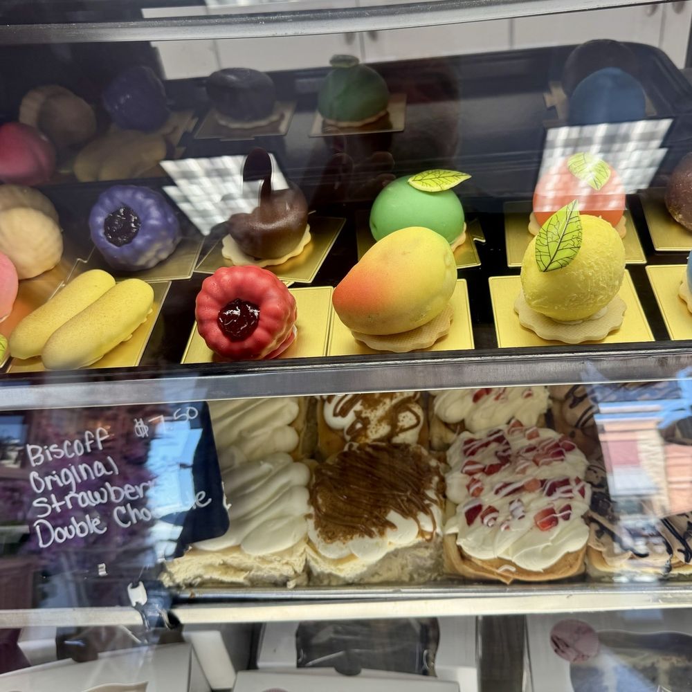 Cs Mad Batter Cakery - Truly edible art - Bakeries Near Me - Sparks, Nevada Cs Mad Batter Cakery - Truly edible art - Bakeries Near Me - Sparks, Nevada