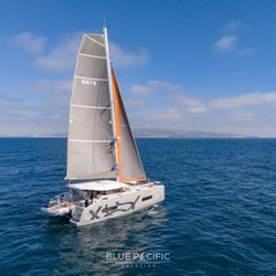 Blue Pacific Yachting - Sailing to Catalina Island!