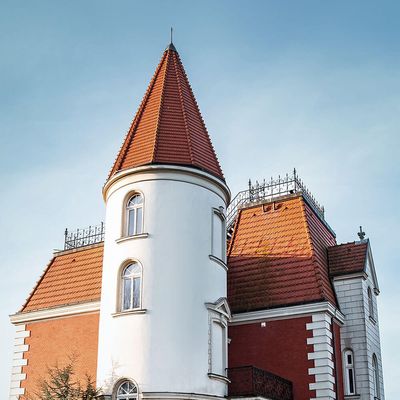 VILLA RED by COLUMBUS by null