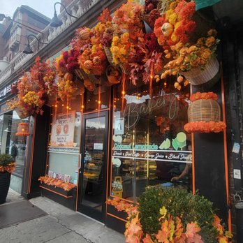 Café De Colombia - beautiful decor outside - Breakfast & Brunch Near Me - Jackson Heights, New York