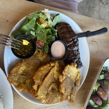 Mamacita's Restaurant and Bar - Seafood Near Me - Culebra, Puerto Rico