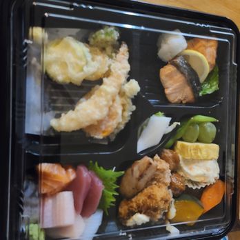 Sharaku - Carry out dinner, comes with miso soup and rice on the side - Sushi Bars Near Me - West Bloomfield, Michigan Sharaku - Carry out dinner, comes with miso soup and rice on the side - Sushi Bars Near Me - West Bloomfield, Michigan