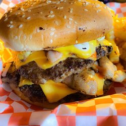 Calle El Hambre 305 - HAMBURGUESAS