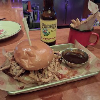 Lucille's Smokehouse Bar-B-Que - Steakhouse Tri Tip Dip sandwich - Barbeque Near Me - Orange, California