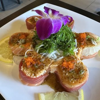 The Sushi House - Blossom roll - Japanese Near Me - Studio City, California The Sushi House - Blossom roll - Japanese Near Me - Studio City, California