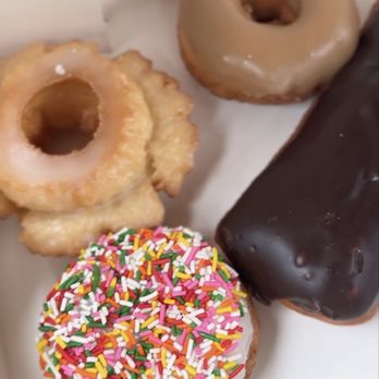 Randy's Donuts - Donuts Near Me - Costa Mesa, California Randy's Donuts - Donuts Near Me - Costa Mesa, California