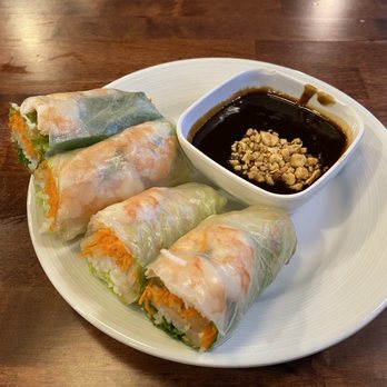 Pho Chau - Sjrimp Gỏi Cuốn Tom / Fresh Spring Rolls with Shrimp - Vietnamese Near Me - Rochester, Minnesota Pho Chau - Sjrimp Gỏi Cuốn Tom / Fresh Spring Rolls with Shrimp - Vietnamese Near Me - Rochester, Minnesota