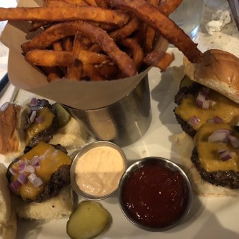 The Counter - Burgers Near Me - Honolulu, Hawaii The Counter - Burgers Near Me - Honolulu, Hawaii