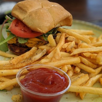 The Little Darlin' - Beyond Meat Burger - American Near Me - Austin, Texas The Little Darlin' - Beyond Meat Burger - American Near Me - Austin, Texas