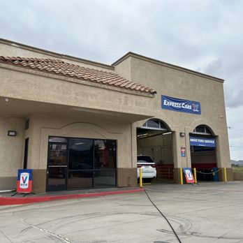 Valvoline Express Care - Oil Change Stations Near Me - Corona, California Valvoline Express Care - Oil Change Stations Near Me - Corona, California