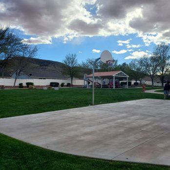 Santa Fe Park - Half Court Basketball - Basketball Courts Near Me - Hurricane, Utah