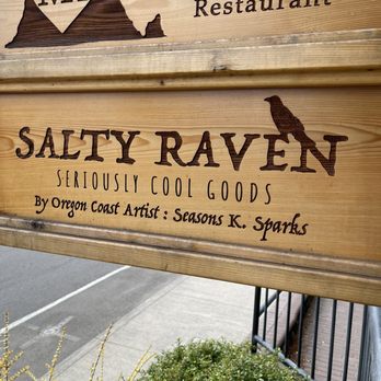 Salty Raven - Women's Clothing Near Me - Cannon Beach, Oregon