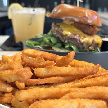 General Admission - Beer Bar Near Me - Los Angeles, California General Admission - Beer Bar Near Me - Los Angeles, California