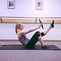 Pilates Barre Studio - Mat class with ring.