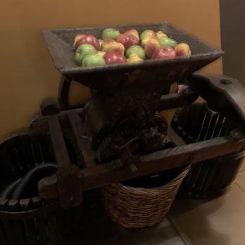 Upcider - Decor - Gastropubs Near Me - San Francisco, California