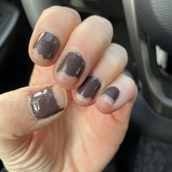 Coco Blue Nail&Spa - These were my nails after 2 days.