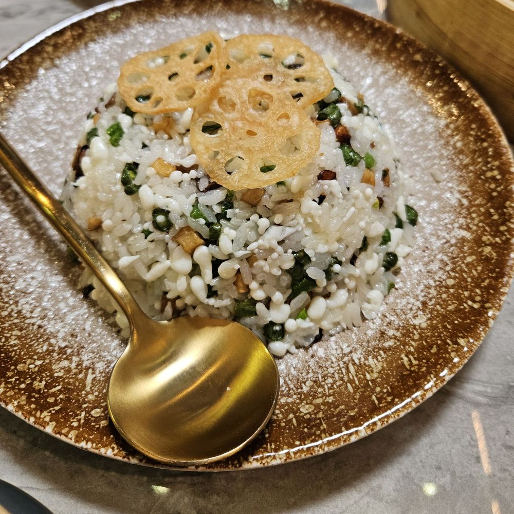 Supreme Dumplings - Mushroom fried rice - Shanghainese Near Me - Bellevue, Washington Supreme Dumplings - Mushroom fried rice - Shanghainese Near Me - Bellevue, Washington