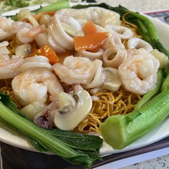 Tasty Garden - seafood chow mein crispy noodle - Asian Fusion Near Me - Irvine, California