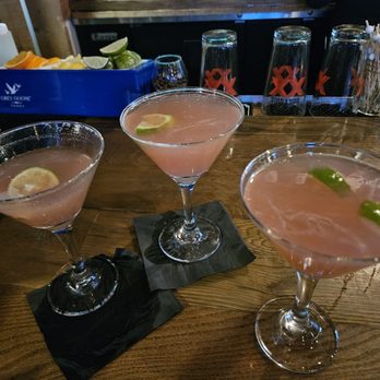 Bar Grazie - Cosmos - Pizza Near Me - Massapequa Park, New York