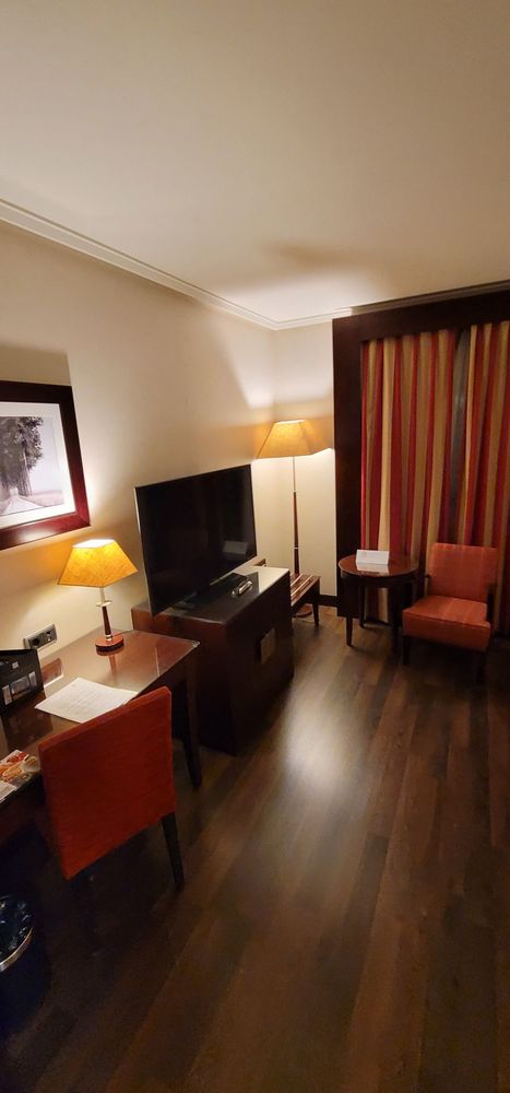 Hotel Sevilla Center
